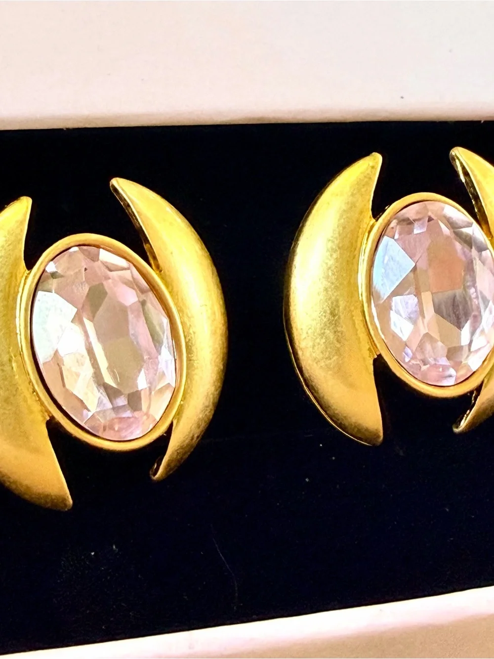 OSCAR DE LA RENTA Lt. Rose Pink/Gold  Crystal Earrings ✨SIGNED✨Post Back